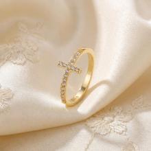 Дамски златен пръстен Cross