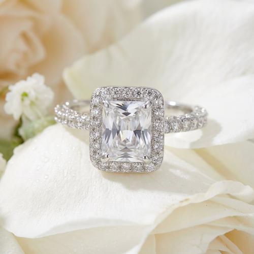 Дамски златен пръстен Queen Elizabeth