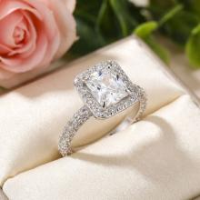 Дамски златен пръстен Queen Elizabeth