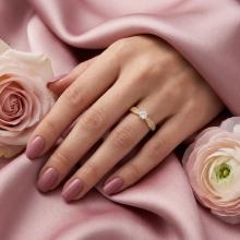 Дамски златен пръстен Queen Mary