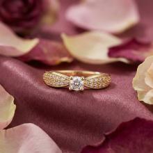 Дамски златен пръстен Queen Mary