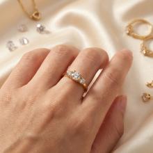 Дамски златен пръстен Queen Claude