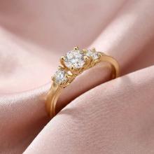 Дамски златен пръстен Queen Claude