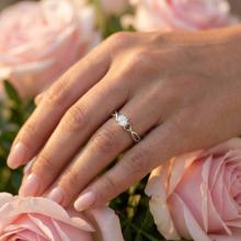 Дамски златен пръстен Queen Beatrix Дамски златен пръстен Queen Beatrix