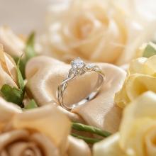 Дамски златен пръстен Queen Beatrix Дамски златен пръстен Queen Beatrix