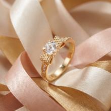 Дамски златен пръстен Панделка