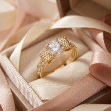 Дамски златен пръстен Панделка