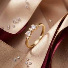 Дамски златен пръстен Панделка