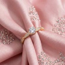 Дамски златен пръстен Queen Augusta