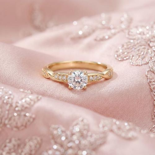 Дамски златен пръстен Queen Augusta