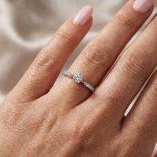 Дамски златен пръстен Queen Zenobia