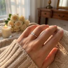 Диамантен годежен пръстен Чиста Любов Диамантен годежен пръстен Чиста Любов