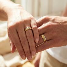 Брачна халка H10003