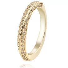 Брачна халка с циркони