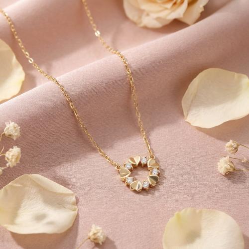 Златно колие Love in Circle