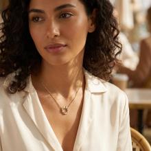 Златно колие Love in Circle