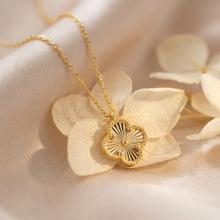 Златно колие Диамантена детелина-11мм