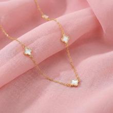 Златно колие Детелинки с бял седеф Златно колие Детелинки с бял седеф