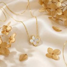Златно колие Clover