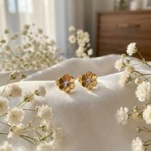 Златни детски обеци Flowers