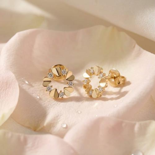 Златни обеци Love in Circle