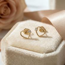 Златни обеци Любов Златни обеци Любов