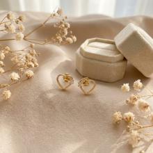 Златни обеци Любов Златни обеци Любов