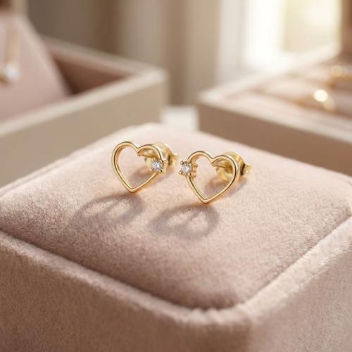 Златни обеци Любов