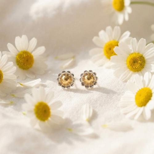 Златни детски обеци Flowers