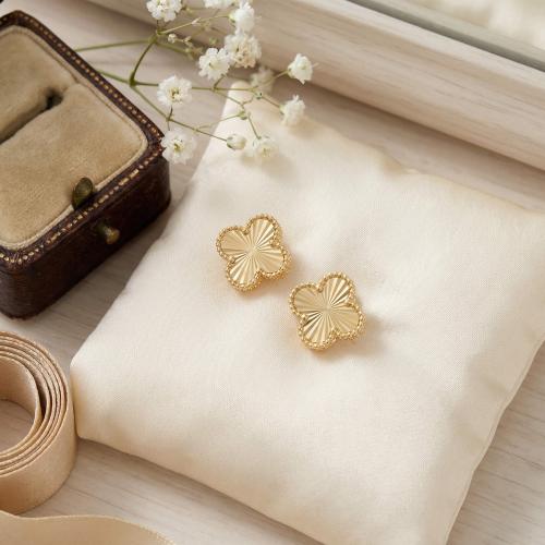 Златни обеци Диамантени Детелини