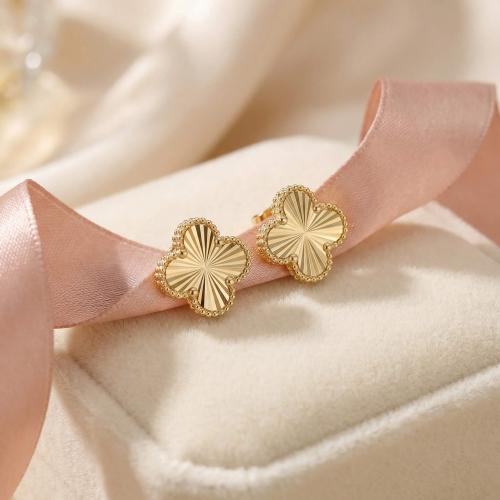 Златни обеци Диамантени Детелини