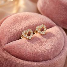 Златни обеци Сърца с циркони Златни обеци Сърца с циркони