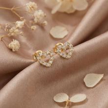 Златни обеци Сърца с циркони Златни обеци Сърца с циркони