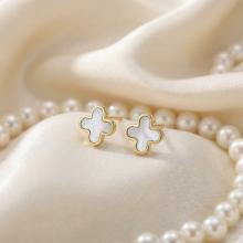 Златни обеци Бял Седеф