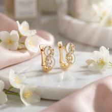 Златни детски обеци Безкрайност