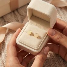 Златни обеци Точки Златни обеци Точки