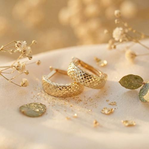 Златни обеци Clara