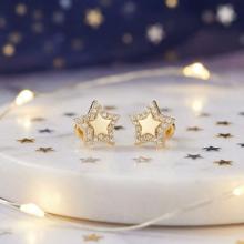 Златни обеци Звезди