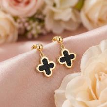 Златни обеци Детелинки с черен оникс