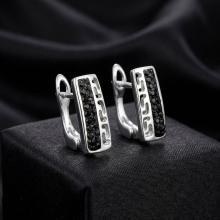 Сребърни обеци Vers с кристали от Sw® Crystal