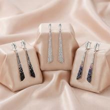 Сребърни обеци Scarlett с кристали от Sw® Black and White