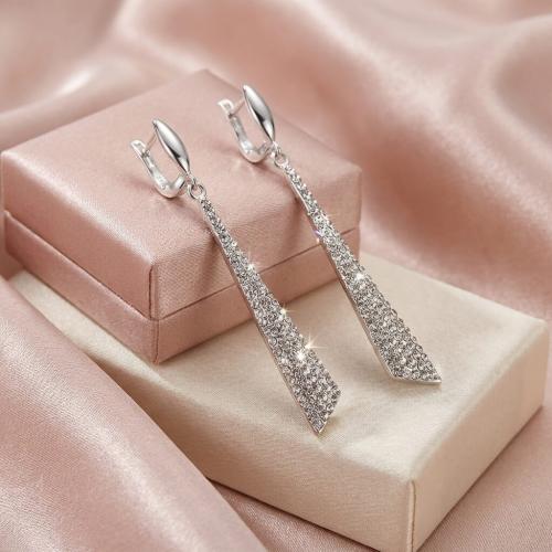 Сребърни обеци Scarlett с кристали от Sw® Crystal