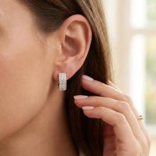 Сребърни обеци Hali с кристали от Sw® Crystal and Jet