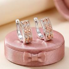 Сребърни обеци Hali с кристали от Sw® Crystal and Jet