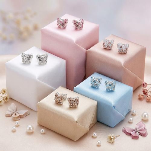 Сребърни обеци Vanessa mini с кристали от Sw®