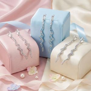 Сребърни обеци Cindy с кристали от Sw® AB Crystal