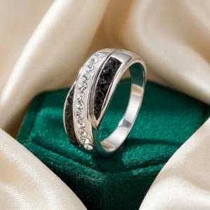 Сребърен пръстен с кристали от Sw® Charles Jet