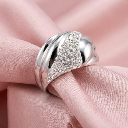Сребърен пръстен с кристали от Sw® Crystal
