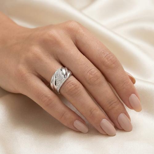 Сребърен пръстен с кристали от Sw® Crystal