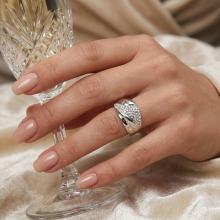 Сребърен пръстен с кристали от Sw® Crystal Сребърен пръстен с кристали от Sw® Crystal